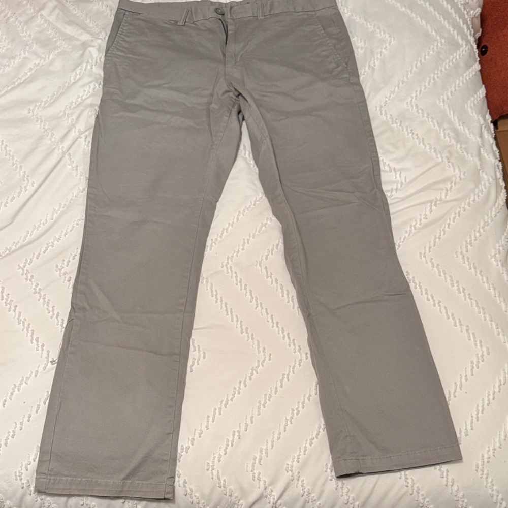 Old Navy Light Gray Men's Chinos